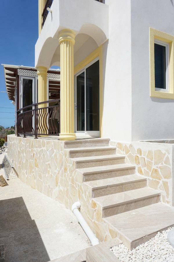 Self Contained Apartment With Private Kitchen Higher Heights, Barbados Christchurch Eksteriør billede